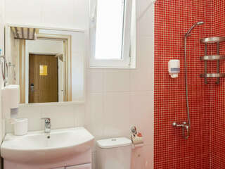 Гостевой дом Вилла Корсика Саки Семейный полулюкс-4